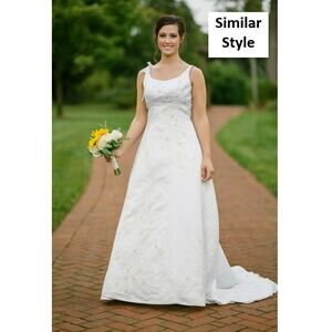 Monique Luo David’s Bridal Wedding Dress 16 White Beaded Train NWT